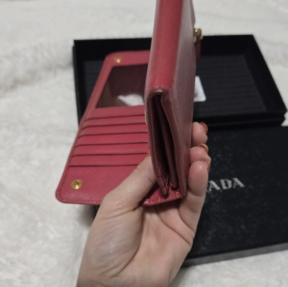 PRADA WALLET WITH BOX AND AUTHENTICATION CARD EUC - Picture 11 of 12